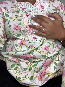 Snapshot of missmisha01 chatting on January 13, 2026, 1:15 pm missmisha01 online show from January 13, 2026, 1:15 pm