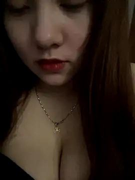 Snapshot of Tiamo2234 chatting on December 17, 2025, 1:05 pm Tiamo2234 online show from December 17, 2025, 1:05 pm