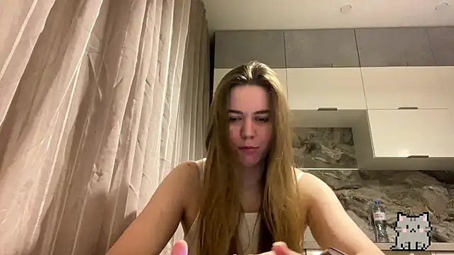 Snapshot of Anyutik1 chatting on December 18, 2025, 4:44 pm Anyutik1 online show from December 18, 2025, 4:44 pm