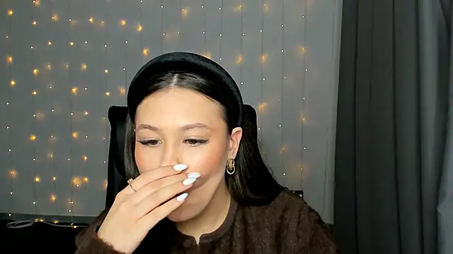 Snapshot of ArnitaAsma chatting on December 18, 2025, 3:49 pm ArnitaAsma online show from December 18, 2025, 3:49 pm