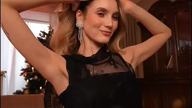 Evva Ballery  online show from December 17, 2025, 4:12 pm