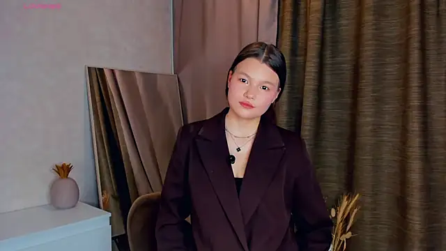 Snapshot of WindyAske chatting on December 18, 2025, 1:37 pm WindyAske online show from December 18, 2025, 1:37 pm