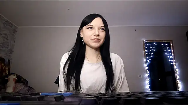 PazGingg online show from December 21, 2025, 5:14 pm