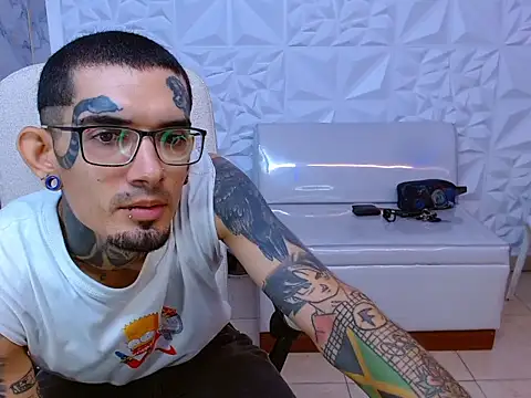 Boy tatto77 online show from July 10, 2026, 2:33 am