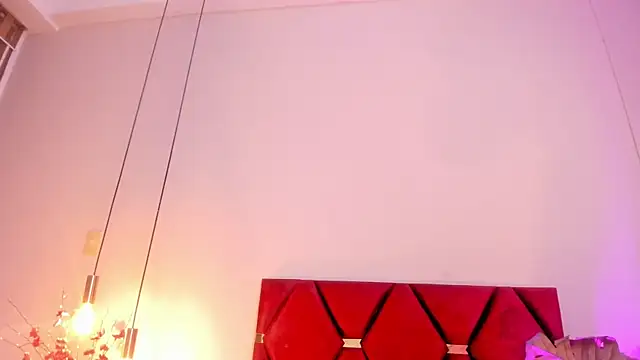 Snapshot of GahiaBelucci chatting on April 21, 2026, 4:13 pm GahiaBelucci online show from April 21, 2026, 4:13 pm
