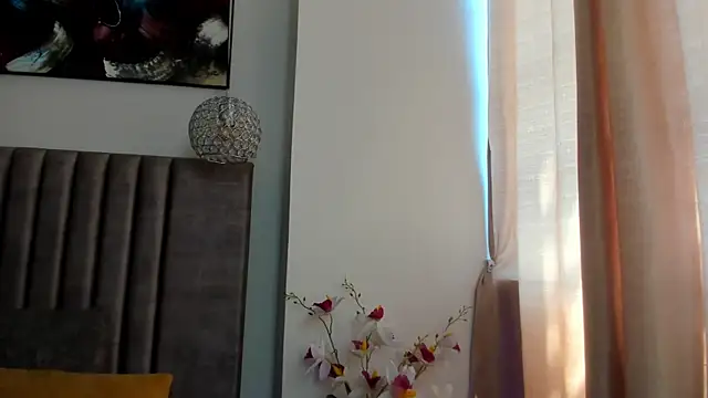 Snapshot of GahiaBelucci chatting on May 9, 2026, 5:38 pm GahiaBelucci online show from May 9, 2026, 5:38 pm