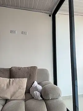 Snapshot of Nicollewest1 chatting on February 27, 2026, 5:13 pm Nicollewest1 online show from February 27, 2026, 5:13 pm