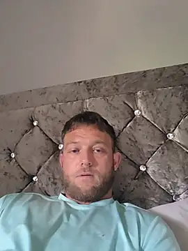 Snapshot of yandy_p90 chatting on June 27, 2026, 4:02 pm yandy p90 online show from June 27, 2026, 4:02 pm