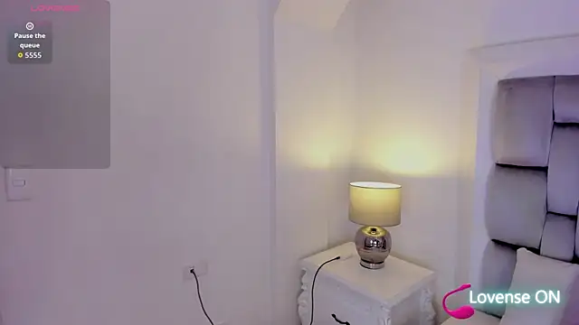 amber  ferrera online show from April 9, 2026, 7:53 pm