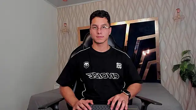 Noah Clarkk online show from February 26, 2026, 5:40 am