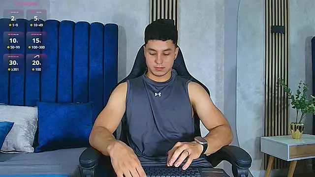 Snapshot of Noah_Clarkk chatting on June 1, 2026, 5:34 pm Noah Clarkk online show from June 1, 2026, 5:34 pm