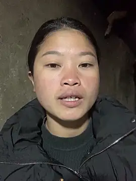 Neooo 01 online show from December 22, 2025, 1:17 am