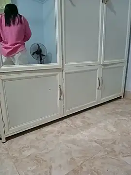 Snapshot of Sweet-Berryy chatting on February 19, 2026, 12:51 am Sweet-Berryy online show from February 19, 2026, 12:51 am