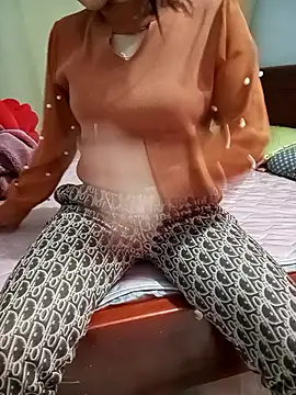 Snapshot of Sweet-Berryy chatting on January 11, 2026, 6:53 am Sweet-Berryy online show from January 11, 2026, 6:53 am