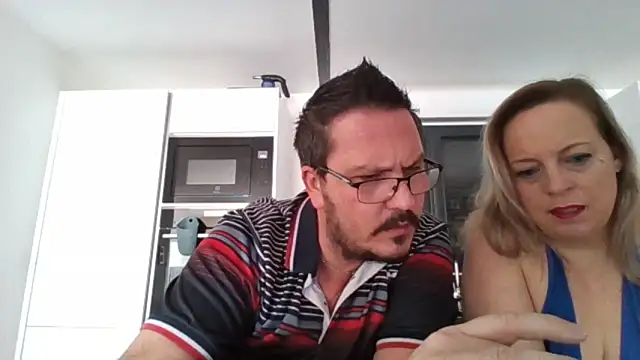 Miss-Chupagirly online show from March 17, 2026, 9:56 am