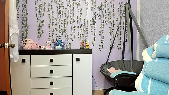 Yoonhee ki online show from April 1, 2026, 2:14 pm