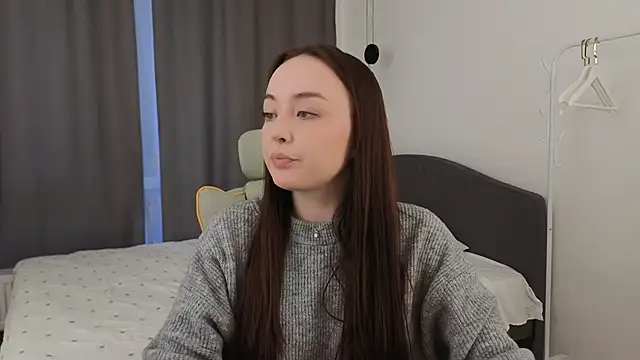 fallin lovee online show from March 14, 2026, 1:06 pm