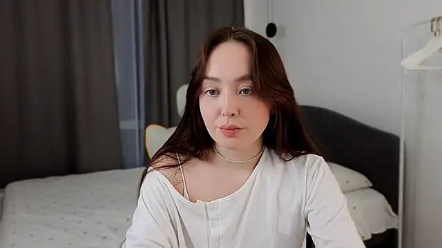 Snapshot of fallin_lovee chatting on March 3, 2026, 2:24 pm fallin lovee online show from March 3, 2026, 2:24 pm