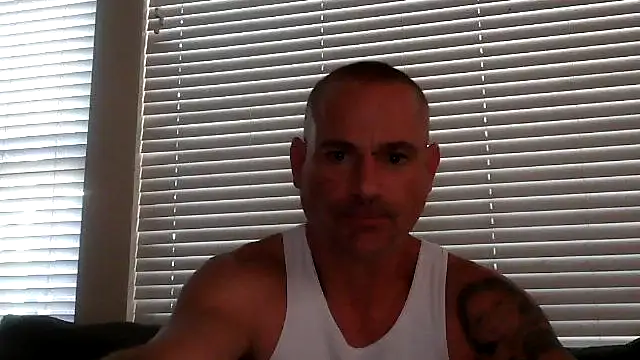 Snapshot of MISTERANDDEMI chatting on May 25, 2026, 12:32 am MISTERANDDEMI online show from May 25, 2026, 12:32 am