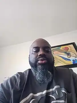 Snapshot of ceedevon13 chatting on February 10, 2026, 3:44 pm ceedevon13 online show from February 10, 2026, 3:44 pm