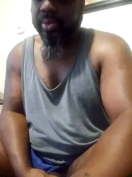 Snapshot of ceedevon13 chatting on February 21, 2026, 2:30 pm ceedevon13 online show from February 21, 2026, 2:30 pm