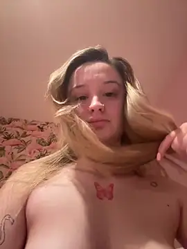 LilyLuck  online show from January 6, 2026, 11:31 pm