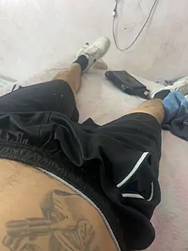 mamitasirena online show from December 18, 2025, 9:51 pm