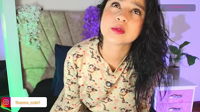 Snapshot of hannaa_cute chatting on May 14, 2026, 12:57 pm hannaa cute online show from May 14, 2026, 12:57 pm