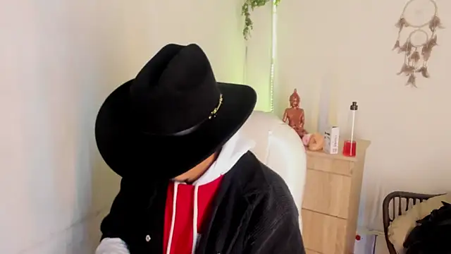 Aroon smith  online show from January 16, 2026, 1:37 pm