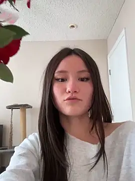 Snapshot of luvvivii chatting on February 16, 2026, 10:07 pm luvvivii online show from February 16, 2026, 10:07 pm