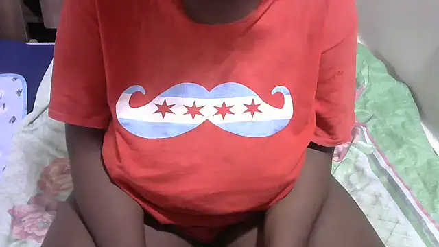 Snapshot of HoneyExtasyXo_ chatting on January 14, 2026, 11:25 am HoneyExtasyXo online show from January 14, 2026, 11:25 am