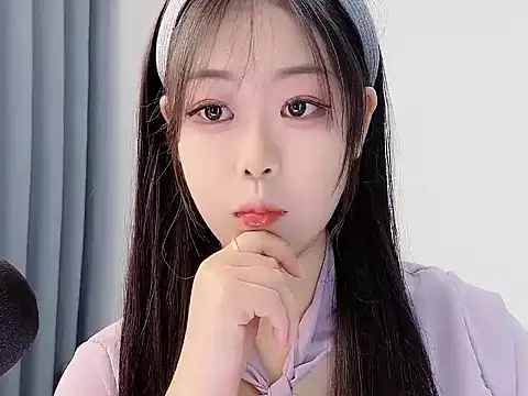 Snapshot of smalldaisy chatting on January 7, 2026, 1:54 am smalldaisy online show from January 7, 2026, 1:54 am