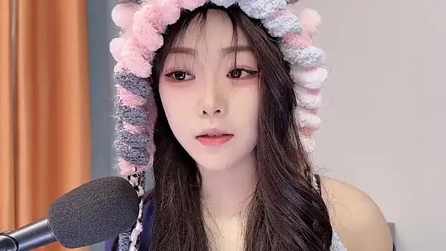 Snapshot of smalldaisy chatting on February 5, 2026, 2:29 am smalldaisy online show from February 5, 2026, 2:29 am