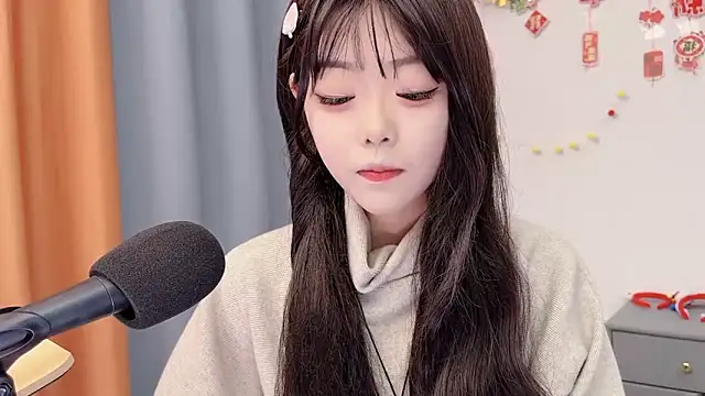 Snapshot of smalldaisy chatting on February 25, 2026, 2:12 am smalldaisy online show from February 25, 2026, 2:12 am