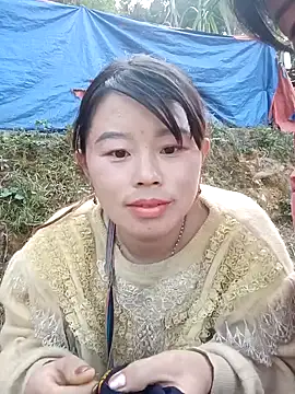 chloe-ri online show from December 19, 2025, 8:17 am