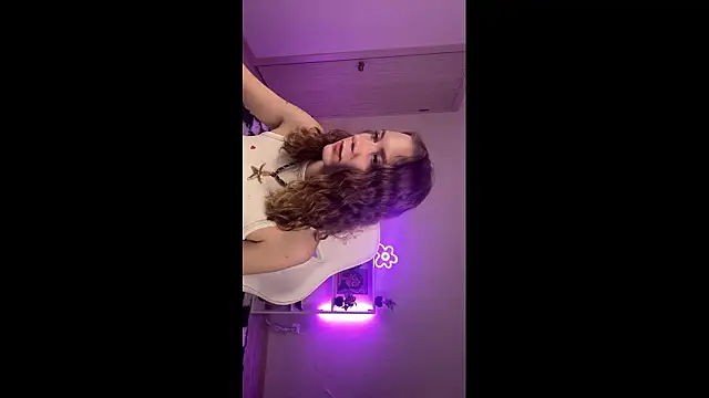 KellySunn online show from February 17, 2026, 9:17 am