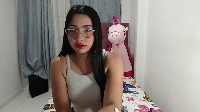 Snapshot of BrinsHilton_ chatting on February 9, 2026, 11:25 pm BrinsHilton online show from February 9, 2026, 11:25 pm