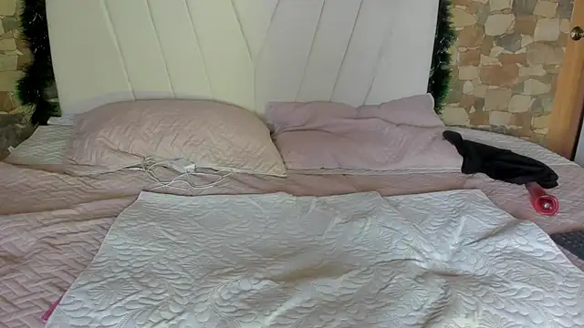 Asshleey bensoonn5 online show from December 23, 2025, 6:02 am