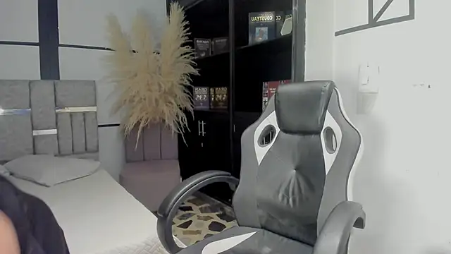 AmbarBrownn  online show from March 24, 2026, 8:20 pm