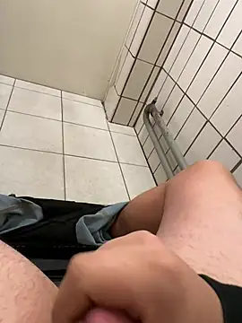 RimmingPussy24 online show from April 17, 2026, 8:06 am