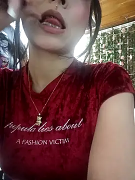 Snapshot of Vane_Lope1 chatting on December 19, 2025, 8:55 pm Vane Lope1 online show from December 19, 2025, 8:55 pm