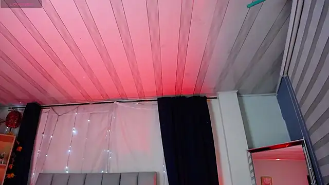 Emilyy05  online show from January 10, 2026, 3:13 am