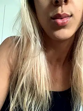 Snapshot of bety13 chatting on January 7, 2026, 2:55 pm bety13 online show from January 7, 2026, 2:55 pm