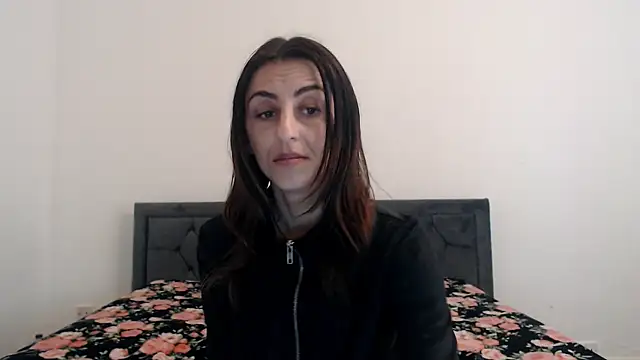 Snapshot of Stella_John chatting on March 17, 2025, 8:18 am Stella John online show from March 17, 2025, 8:18 am