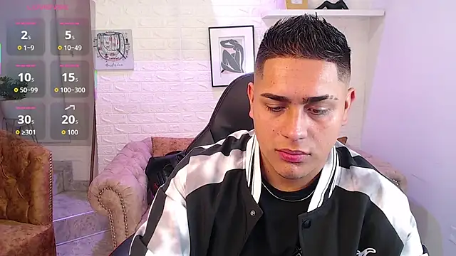 aroon 09 online show from December 20, 2025, 3:09 am