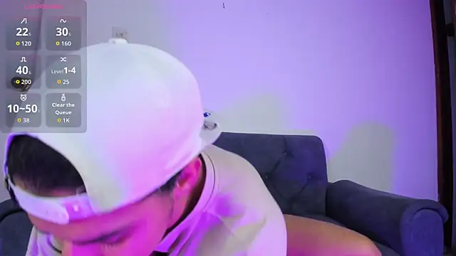 Victor LatinBoy online show from April 4, 2026, 1:06 pm