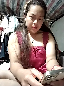 Snapshot of Lucky_cutee chatting on April 30, 2026, 11:42 pm Lucky cutee online show from April 30, 2026, 11:42 pm