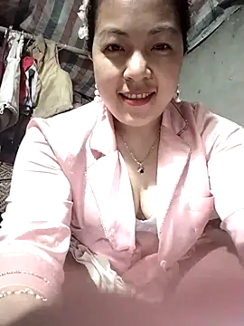 Lucky cutee online show from February 18, 2026, 9:39 am