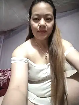 Snapshot of Lucky_cutee chatting on June 26, 2026, 1:00 am Lucky cutee online show from June 26, 2026, 1:00 am