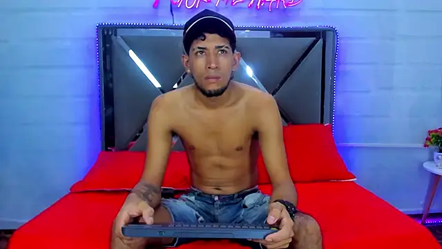 Snapshot of UnitedSoul chatting on February 23, 2026, 6:14 am UnitedSoul online show from February 23, 2026, 6:14 am